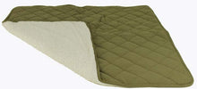 Load image into Gallery viewer, Carolina Pet Company Diamond Quilt Microfiber &amp; Cloud Sherpa Throw
